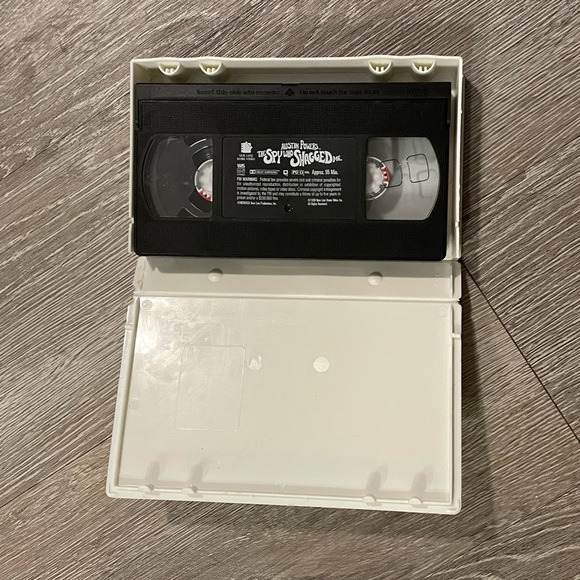 EUC VHS Tape “Austin Powers: The Spy Who Shagged Me” PG13, 1999 New Line Cinema - Picture 5 of 6